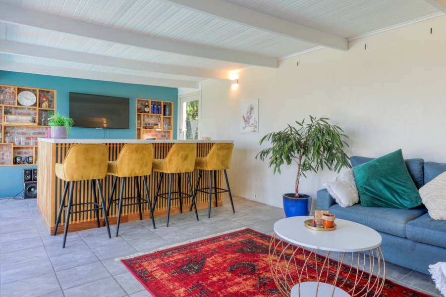 To Let 3 Bedroom Property for Rent in Noordhaven Western Cape